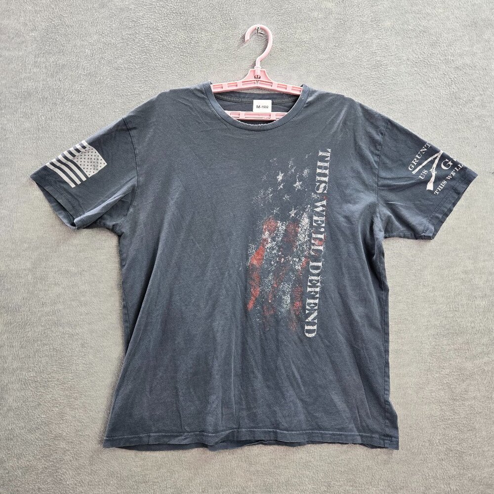 Grunt‎ Style Men Shirt XL Gray Graphic Print Flag This We'll Defend Short Sleeve